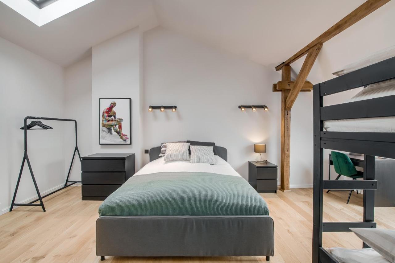 Big Design - Sleeps 12 - Location Butas Riga