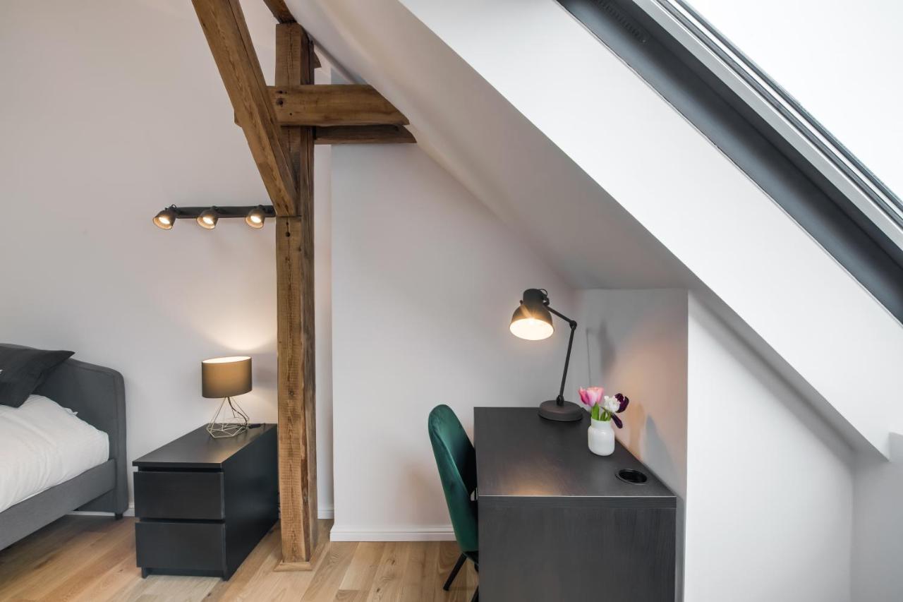 Butas Big Design - Sleeps 12 - Location